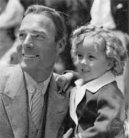 Randolph-Scott-and-Shirley-Temple-shirley-temple-7183859-320-341.jpg