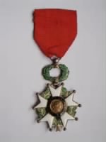 French Legion d'honneur medal (chevalier).jpg