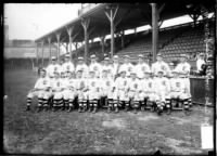 1908 Chicago Cubs Team Photo.jpg