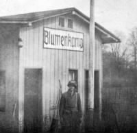 Germany March 1945 Blumenkamp Bahnhof.jpg
