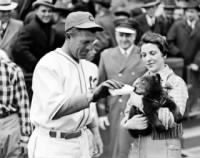 Charlie Grimm was popular with Cubs players and the actual bears, as shown in 1937.jpg