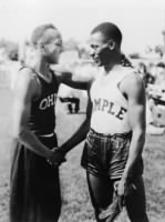 Jesse Owens and Eulace Peacock.jpg