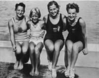 1935 Press Photo Katherine Rawls, Mary Hoerger, Lenore Right, Elizabeth Kompa.jpg