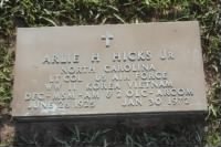 Arlie Hugh Hicks, Jr. Headstone.jpg