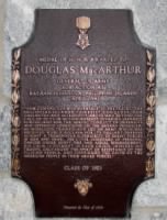 Douglas_MacArthur_MOH_Plaque,_USMA.JPG