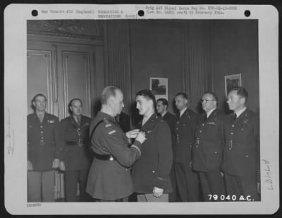 Awards > General Wladyslaw Sikorski Of The Polish Army Presents The Polish Cross Of Gallantry To Capt. Francis S. Gabreski Of Oil City, Penn.  Capt. Gabreski, An American Officer Of Polish Descent, Served Part Of The Time With The Polish Air Force.  London, Englan