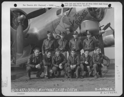 General > Lt. Davis And Crew Of The 358Th Bomb Squadron, 303Rd Bomb Group, Beside The Boeing B-17 "Flying Fortress" "The Floose".  England, 11 May 1944.