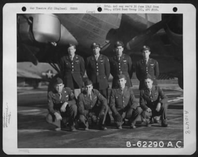 General > Lt. W. Whitson And Crew Of The 493Rd Bomb Group, 8Th Air Force, In Front Of A Boeing B-17 Flying Fortress.  4 Jan. 1945, England.