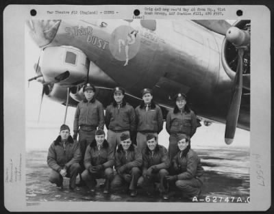 General > Lt. H.R. Reinhart And Crew Of The 322Nd Bomb Squadron, 91St Bomb Group, 8Th Air Force, In Front Of The Boeing B-17 "Flying Fortress" 'Star Dust', England.