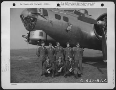 General > Lt. R.H. Miller And Crew Of The 322Nd Bomb Sq., 91St Bomb Group, 8Th Air Force, In Front Of A Boeing B-17 "Flying Fortress" "Ragged But Right".  England.