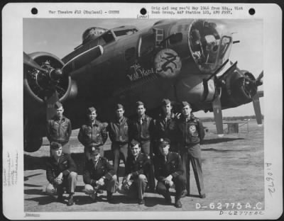 General > Lt. D.S. Gauthier And Crew Of The 401St Bomb Sq., 91St Bomb Group, 8Th Air Force, Beside The Boeing B-17 "Flying Fortress" "The Wild Hare".  England.
