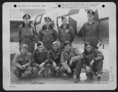 General > Capt. Haskett And Crew Of The 615Th Bomb Squadron, 401St Bomb Group In Front Of A Boeing B-17 "Flying Fortress" At An 8Th Air Force Base In England, 6 September 1944.