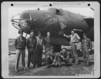 Lt. G.L. Danforth And Crew Of The 572Nd Bomb Sqdn. Pose Beside The Martin B-26 Marauder 'The Dream Queen'.  391St Bomb Group, England. - Page 1
