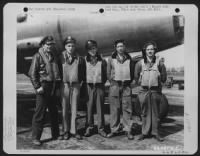Lt. Sloss And Crew Of The 573Rd Bomb Squadron, 391St Bomb Group, England, 21 August 1944. - Page 1