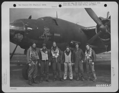 General > Crew Of The 391St Bomb Group Pose In Front Of The Martin B-26 Marauder 'Pink'S Lady Ii'  England, 11 April 1944.
