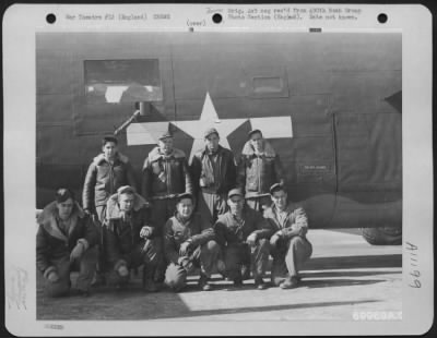 General > Lt. Davis And Crew Of The 490Th Bomb Group Pose Beside Their Consolidated B-24 At An 8Th Air Force Base In England.  20 March 1944.