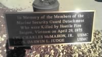 msg_plaque.png