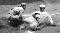 Jimmie Wilson tags out A's outfielder Al Simmons.jpg