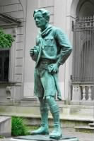 Boy_Scout_Statue_Philly in front of Firestone Building.JPG
