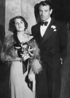 Gary_Cooper_and_Veronica_Balfe_1933.jpg