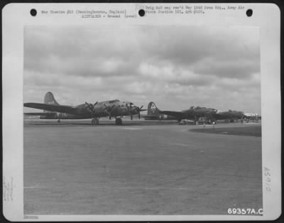 Boeing > Boeing B-17 "Flying Fortress" "Yankee Doodle" "Chennault'S Pappy" "Just Nuthin" And "General Ike" Are Lined Up For Inspection At The 91St Bomb Group At A Base In Bassingbourne, England On 9 April 1944.