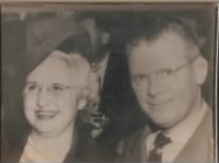 Uncle Fred and Aunt Gladys 001.jpg