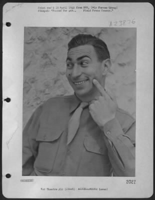 Consolidated > 'Buono!' Or As We'D Say 'Now You'Re Cookin' With Butane!'  Sign Language Used By Sgt. Eddie Cope Of Austin, Texas, Who Has Difficulties In Learning Foreign Language.  Italy.