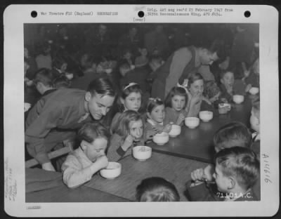Consolidated > On December 1944 British Youngsters Were Guests Of Honor At A Christmas Party Given By Enlisted Men Of The 379Th Bomb Group At Their Club On An 8Th Air Force Base In England.