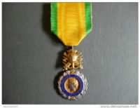 MEDAILLE MILITAIRE.jpg