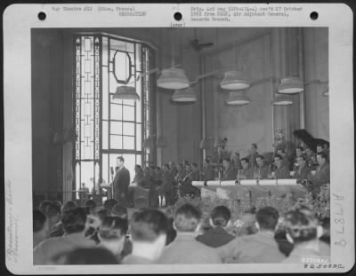General > Glen Millers' Band, Directed By Ray Mackinley, Provides Music For Gi'S On Rest Leave At The Casino Arc Club In Nice, France.  3 May 1945.