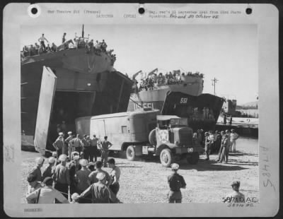 General > Photo Trailer Of The 23Rd Photo Squadron Leaving An Lst In France.  4 September 1944.