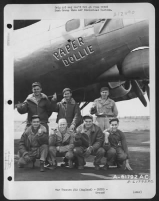 Ground > Ground And Air Crew Of The 358Th Bomb Squadron, 303Rd Bomb Group, Beside The Boeing B-17 "Flying Fortress" 'Paper Dollie'.  England, 19 April 1944.