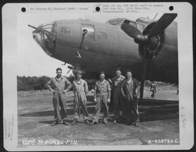 Ground > M/Sgt. Pratha And Ground Crew Of The 381St Bomb Group In Front Of A Boeing B-17 "Flying Fortress" At 8Th Air Force Base 167, England.  16 July 1943.