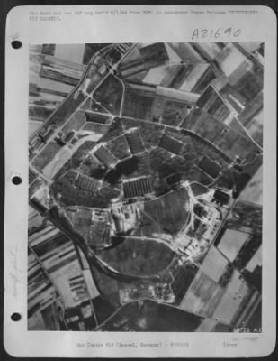 Consolidated > The U.S. Army 8th AF attack on the Henschel aircraft engine plant, 110 miles northwest of Cologne. Flying Fortresses again demostrated their proficiency at precision bombing. This is an approach shot.