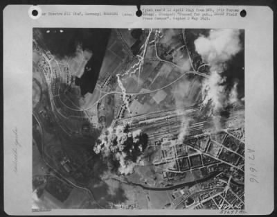 Consolidated > Bombing Of Hof Marshalling Yards In Germany On April 8 1945 By Boeing B-17 Flying Fortresses Of Us 8Th Af.