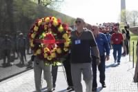 Laying the wreath in honor of Bob and his fellow 6 KIA Marines of Alpha North April 18, 2016.jpg