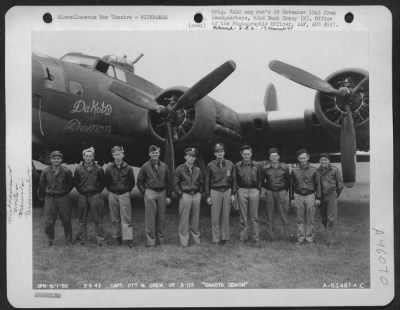 Thumbnail for ␀ > Captain Ott And Crew Of The 92Nd Bomb Group Beside The Boeing B-17 "Flying Fortress" 'Dakota Demon'.  England, 3 June 1943.