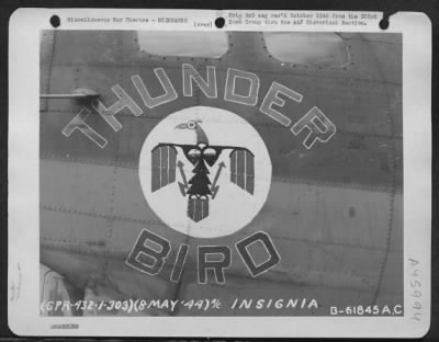 Thumbnail for ␀ > Boeing B-17 "Flying Fortress" Nicknamed "Thunder Bird".  303Rd Bomb Group, England, 8 May 1944.