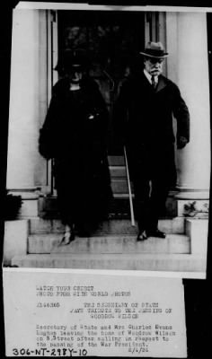 1924 > Secretary of State and Mrs. Hughes pay tribute to passing of Woodrow Wilson