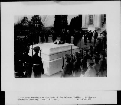 1927 > Pres. Coolidge at Tomb of Unknown Soldier, Arlington National Cemetery