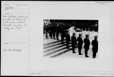 1927 > Placing wreath on Tomb of Unknown Soldier, Arlington National Cemetery