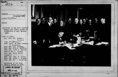 1918 > Secretary of the Navy Josephus Daniels and Bureau Chiefs