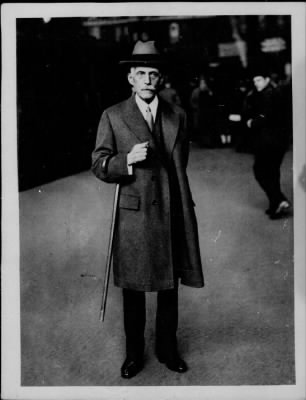 1931 > Andrew Mellon leaving for Paris