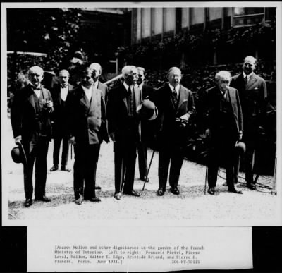 1931 > Andrew Mellon and other dignitaries in Paris
