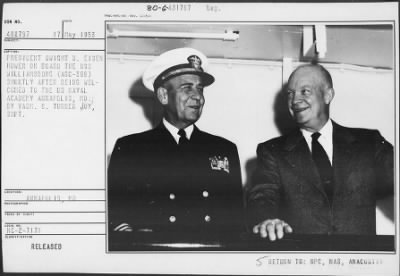 1953 > USS Williamsburg at U.S. Naval Academy