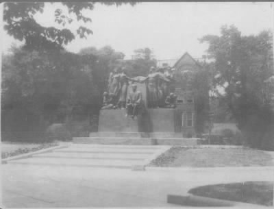 Washington, DC, 1870-1950 > Statues and Memorials