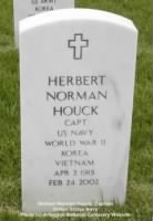 Thumbnail for hnhouck-gravesite-photo-01.jpg