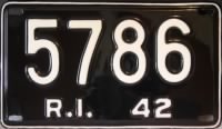 1942_Rhode_Island_license_plate.jpg