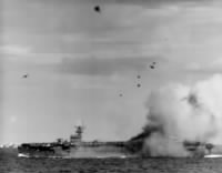 USS Suwannee (CVE-27) hit on 25 October 1944, NH 71524 (Naval History and Heritage Command).jpg