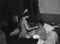 Martelia Taylor picture with patient